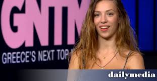 Όλες οι απαραίτητες πληροφορίες για την διαμονή σας, ενοικιαζόμενα δωμάτια και διαμερίσματα με θέα στη θάλασσα, χάρτες και φωτογραφίες για το κάθε κατάλυμα. Me Neo Swma H Garyfallia Toy Gntm Den Eimai Egkyos Paxyna Pics Dailymedia News