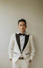 Baju adat betawi laki laki, baju adat untuk itulah simak penjelasan terkait baju pengantin agar anda memiliki gaya fashion sesuai dengan idaman anda. Inilah Daftar Perancang Baju Pengantin Pria Berpengalaman Di Jakarta Dan Bandung Bridestory Blog