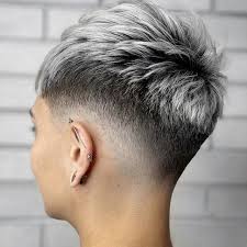 40 Heisseste Trend Graue Kurzhaarfrisuren 40 Heisseste Trend Graue Kurzhaarfrisuren The Effective Pictures En 2020 Coiffure Courte Cheveux Courts Idees Cheveux Courts