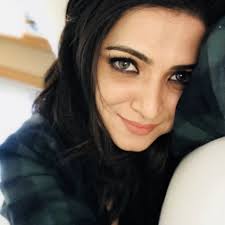 DD Dhivyadharshini wishes RJ Navalakshmi