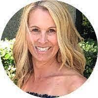 Shannon Blas's Instagram, Twitter & Facebook