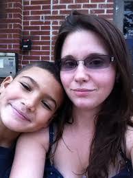 Amanda Pizzo's Instagram, Twitter & Facebook