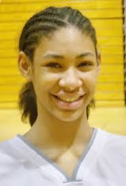 Amanda Pusey's Instagram, Twitter & Facebook