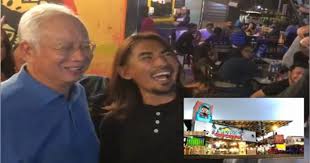 Siapa cipta malu apa bossku. Wajahnya Tular Kerana Tempias Malu Apa Bossku Setelah Disiasat Dia Rupanya Maskulin