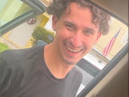 Amanda Gober's Instagram, Twitter & Facebook