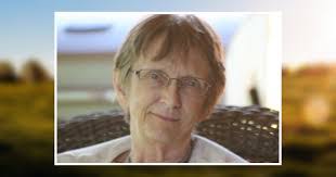 Paula Cooke's Instagram, Twitter & Facebook