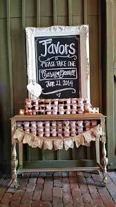 Rustic Elegance Vinewoodevents Created A Fabulous Favor Table For A Summer Wedding Using Sout Wedding Favor Table Wedding Favour Displays Wedding Favors Fall