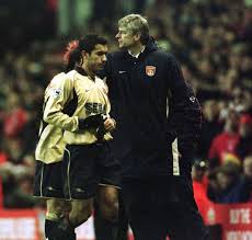 Giovanni van bronckhorst former arsenal defender giovanni van bronckhorst has revealed he's using the methods he learned from arsene wenger at feyenoord. Who Is Giovanni Van Bronckhorst The Dutch Legend That Has Been Linked With The Newcastle Job Chronicle Live