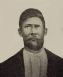 Louisa Chambers's Instagram, Twitter & Facebook