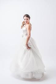 So findest du das perfekte abendkleid für den richtigen anlass. Maifeld Bewertungen Fotos Und Telefonnummer