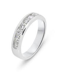 54 (nous consulter pour une mise à taille). Demi Alliance Or Blanc 750 Et Diamant 0 70 Carat Ref 46973