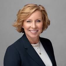 Kelli Wilson's Instagram, Twitter & Facebook