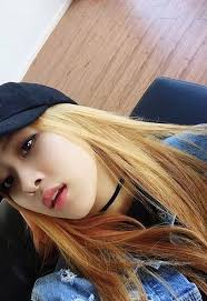 Blackpink Rose Blackpink Blink Kpop Selfie Selca Blackpink Beauty Rose