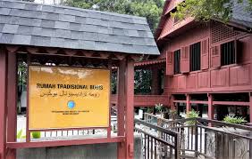 Muzium sultan alam shah) is a museum in shah alam, petaling, selangor, malaysia. Rumah Tradisional Bugis Sultan Alam Shah Museum 2 Shah S Photography