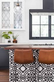 19 Black White Kitchen Backsplash Ideas Make It Contrast In 2020 White Kitchen Backsplash Black White Kitchen White Tile Backsplash