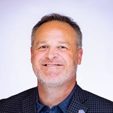 Lori Bertha's Instagram, Twitter & Facebook