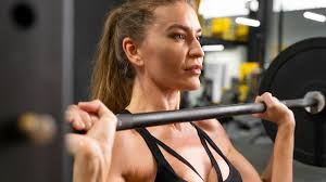 Ni máquinas ni grandes cargas: el entrenamiento de fuerza que puede  rejuvenecerte hasta 8 años