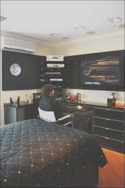 10 Excellent Small Apartment Ideas For Guys Photos In 2020 Young Mans Bedroom Mens Bedroom Small Room Design