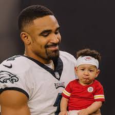 Breaking: Philadelphia Eagles starting linebacker Nakobe Dean is believed  to have suffered a serious knee injury in Sunday's wild-card playoff win  and is expected to miss the remainder of the playoffs. The