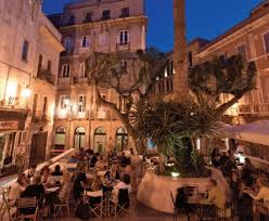 I numeri sono da zona bianca, e la sardegna è la prima regione a ottenere le misure di contenimento minime, che entreranno in vigore da lunedì 1 marzo. Covid Fipe Sardegna Quasi Zona Bianca Si Riapra A Cene Sardegna Ansa It