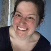 Elizabeth Munsey's Instagram, Twitter & Facebook