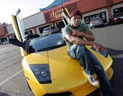 Spanning over 100 cars, he has his. A Closer Look At Floyd Mayweather S Car Collection Gym Photos Mayweather Boxing Club Floyd Mayweather Cars