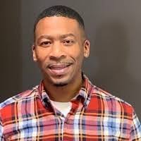 Ana Fiallos's Instagram, Twitter & Facebook