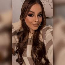 Corrina Hill's Instagram, Twitter & Facebook