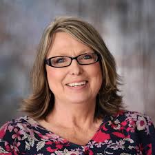 Kendra Adcock's Instagram, Twitter & Facebook