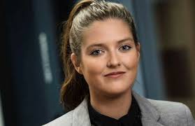 Andrea er komin með nóg og er hætt eftir fréttir dagsins