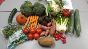 Pour La Semaine Du Gout J Ai Demande Aux Enfants De Tous Ramener Un Fruit Et Un Legume Le Mercredi Nous Les A Fruits Et Legumes Semaine Du Gout Alimentation