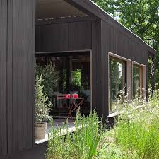 Peinture Exterieure Bois Couleurs D Ici V33 Teinte Noir Ombre Peinture Exterieure Peinture Sur Bois Bois