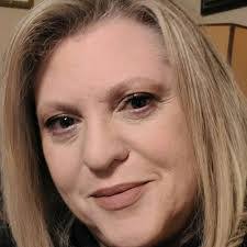 Dana Brainard's Instagram, Twitter & Facebook