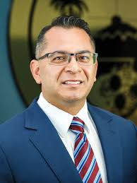 Top-ranking Democrats backing V. Manuel Perez for supervisor