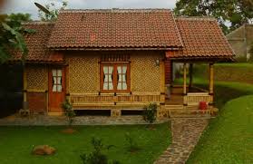 It's rainy season in the philippines and flooding is so common in the an old fashioned pinoy bahay kubo in palawan. Modern Bahay Kubo Balay Ph