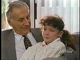 Who is Caroline Dollar dating? Caroline Dollar boyfriend, husband