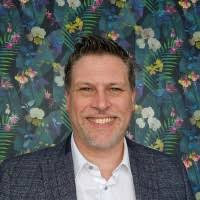 800+ "Colledge" profiles