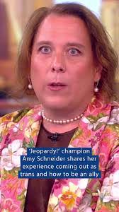 Amy Schindler's Instagram, Twitter & Facebook