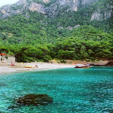 burasi kabak koyu oludeniz den faralya koyune dogru muhtesem bir manzara esliginde variyorsunuz bolgeye yalniz araba oteller seyahat seyahat edilecek yerler