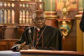 .le cardinal sarah, préfet de la congrégation pour le culte divin et la discipline des sacrements, est revenu sur les thèmes abordés dans son livre d'entretiens avec nicolas diat paru le 20 mars aux. Ficheiro Cardinal Robert Sarah Jpg Wikipedia A Enciclopedia Livre