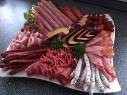 Wurstplatte Mit Apfelschwan Wie Man Den Apfelschwan Macht Findet Ihr Im Video Apfel Schwan Auch Auf Diese Fingerfood Ideen Furs Essen Wurstplatte
