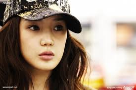 Người hâm mộ tiếc nuối nhan sắc Park Bom thời hoàng kim