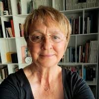 100+ perfiles de «Dylla»