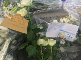 Omicidio ad acitrezza, 26enne uccisa in strada dall'ex fidanzato. Qtxf7tfosrnptm