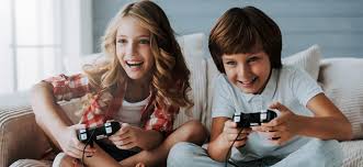 Descarga fotos de niños jugando videojuegos. Las Ninas Tambien Pueden Jugar A Videojuegos Y Ser Adictas A Ellos