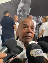 Grande Nuestro Jaime O Dinas, conmovido por la muerte de Omar geles.