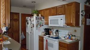 paint color for small galley kitchen