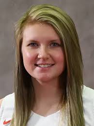 Huskies stomp Mavericks 66-52