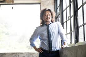 원래 딴지일보는 김어준 개인 사이트로 시작을 했고, 스스로 기사를 만들고 홈페이지 디자인을 하고 코드를 짜는 등 혼자서 모든 것을 만들었다고 주장한다. ê¹€ì–´ì¤€ ëª¨ì¹œìƒ ë‰´ìŠ¤ê³µìž¥ ì‹ ìž¥ì‹ ë³€í˜¸ì‚¬ ìž„ì‹œ ì§„í–‰ ê³µì‹