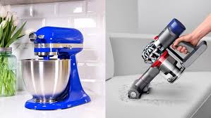 Its 4.5 quart bowl will hold two box cake mixes or two custom batches of custom cake recipes or a double batch of icing. The Best Deals Of The Week At Walmart And Jet Com Kitchenaids 4k Tvs Ipads And More